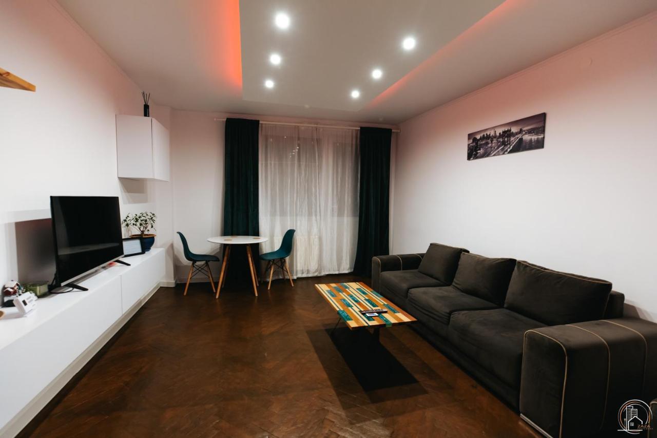 Zaza Apartament - Central Area, With Balcony Târgu Jiu 외부 사진