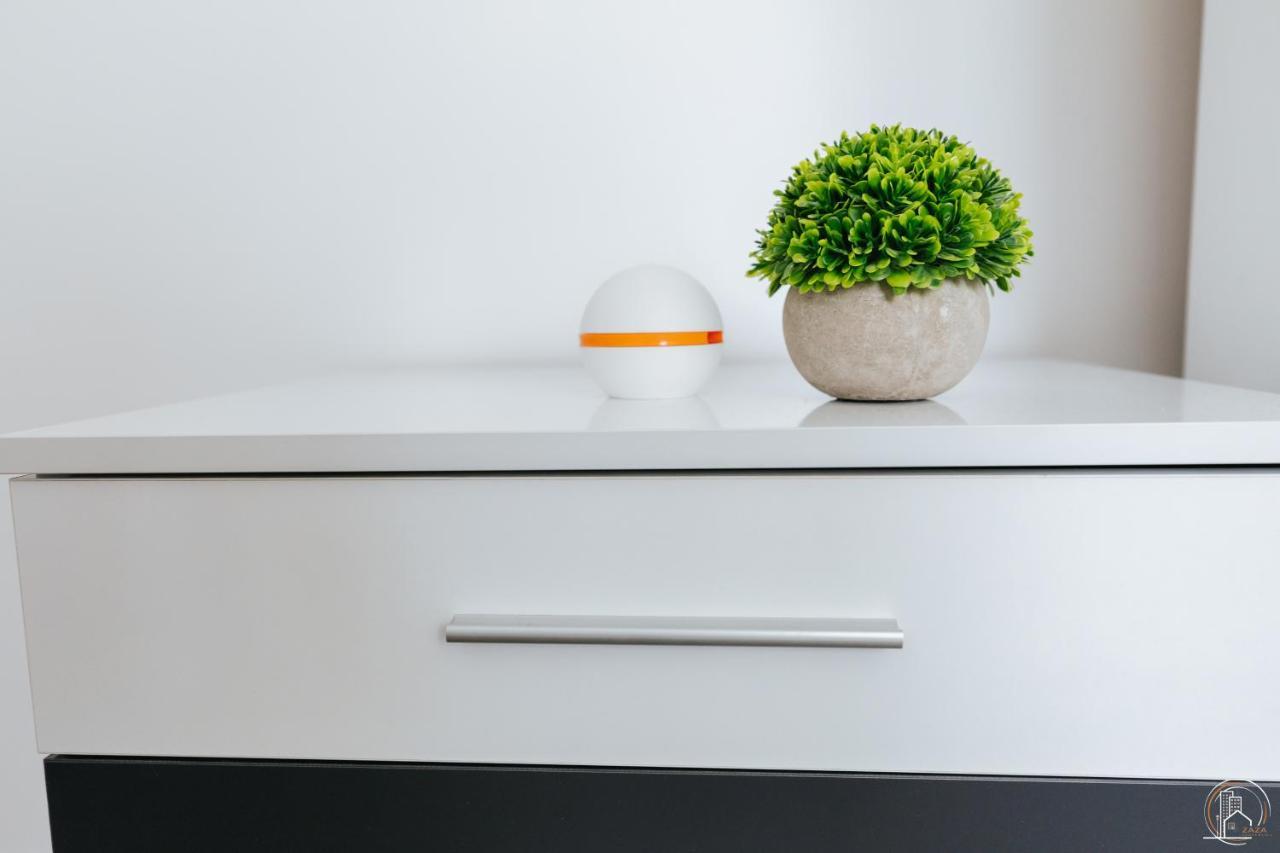 Zaza Apartament - Central Area, With Balcony Târgu Jiu 외부 사진