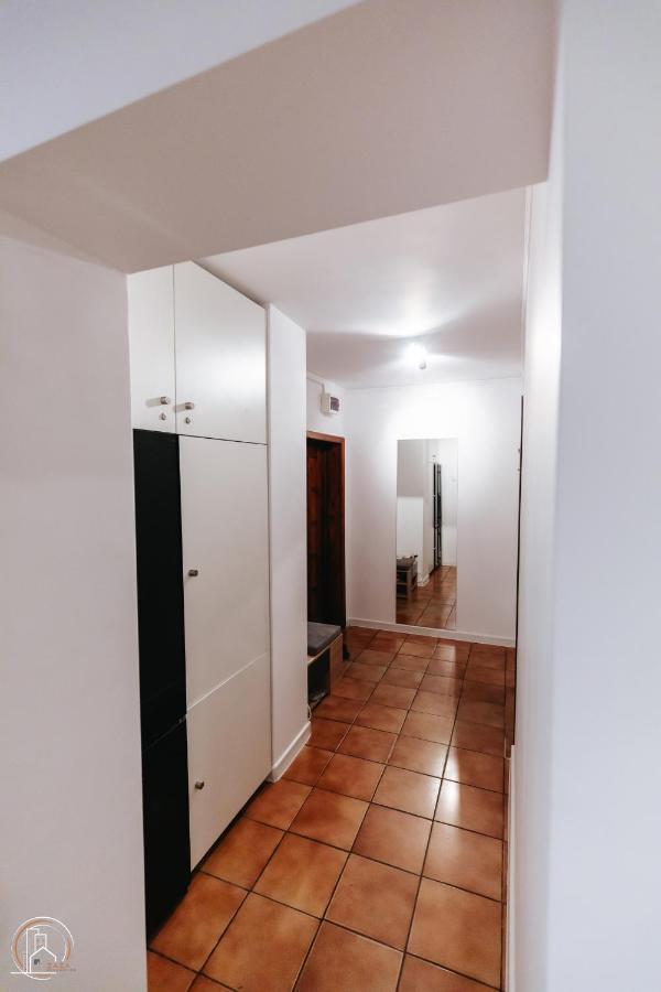 Zaza Apartament - Central Area, With Balcony Târgu Jiu 외부 사진