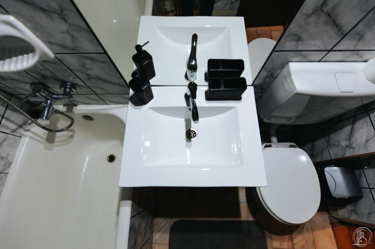 Zaza Apartament - Central Area, With Balcony Târgu Jiu 외부 사진