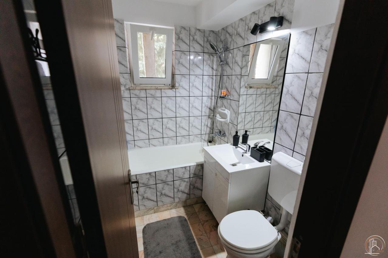 Zaza Apartament - Central Area, With Balcony Târgu Jiu 외부 사진