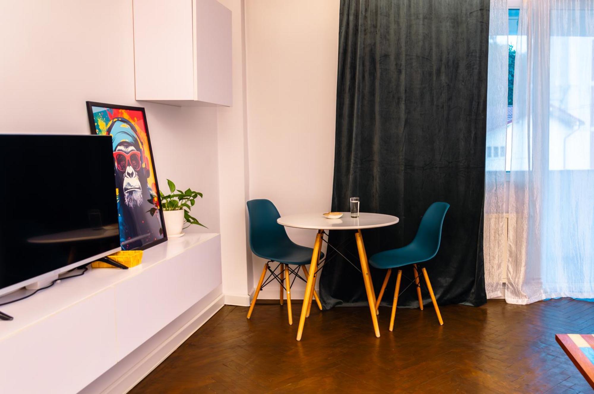 Zaza Apartament - Central Area, With Balcony Târgu Jiu 외부 사진